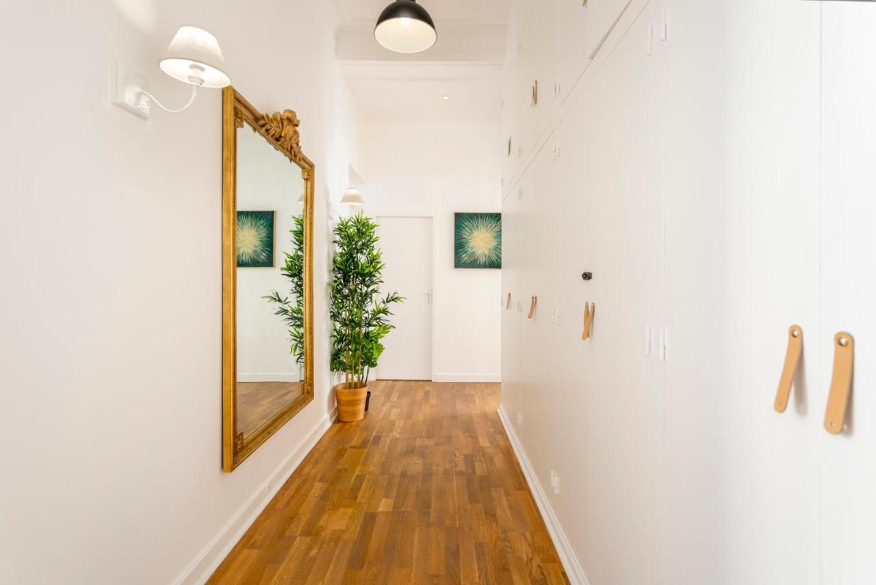 Cozy Apartment - Champs Elysees - Monceau Париж Екстериор снимка